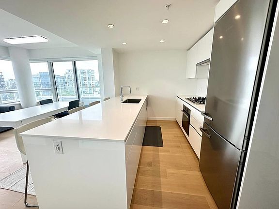 3rd image of 5766 Gilbert Rd #120X