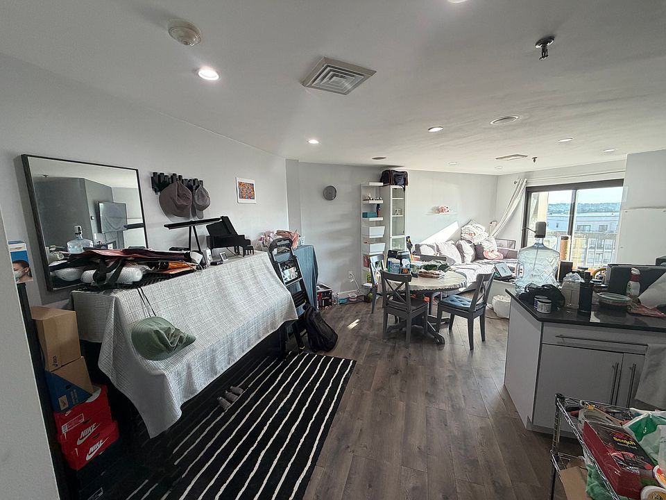 1st image of 90 Quincy Shore Dr APT 806