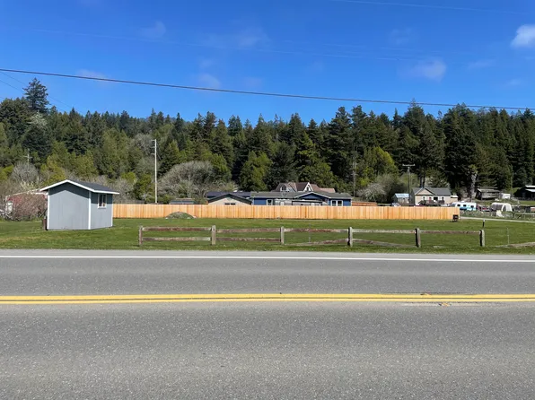 26 Love Lee Ln, Carlotta, CA 95528