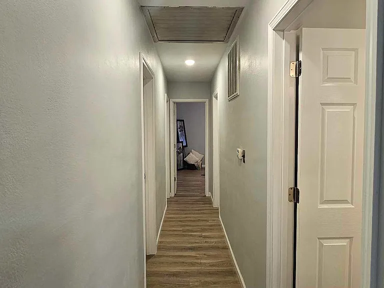 10 Carolyn St — Photo 26