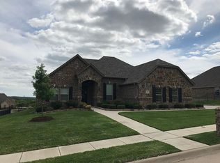 10801 Owl Creek Dr, Fort Worth, TX 76179