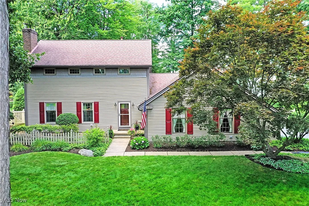 2956 Autumnwood Trl photo 1