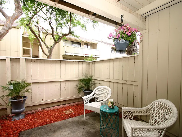 954 Kiely Blvd #B — Photo 19