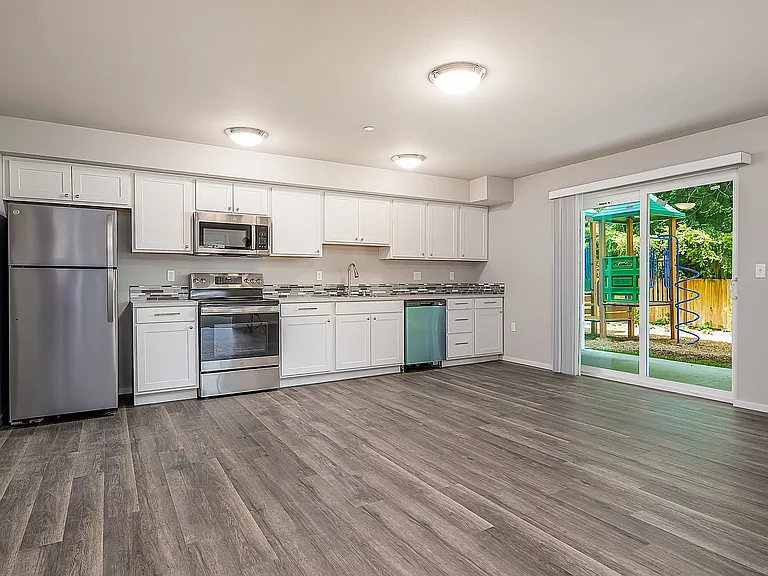 Brand New Community In Need Of Residents! Stunning 1 & 2 Bedroom Homes! — Photo 16