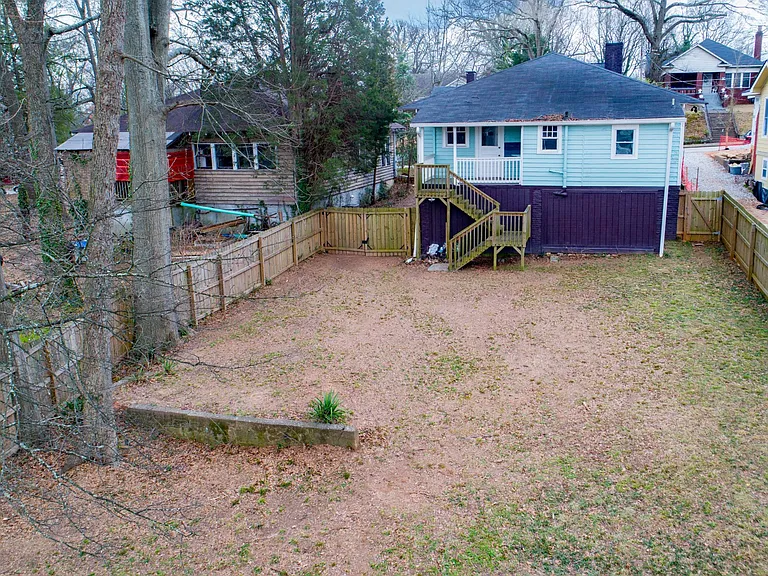 703 Erin Ave SW — Photo 57
