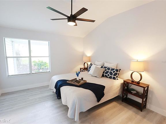 5th image of 1215R Del Toro Dr