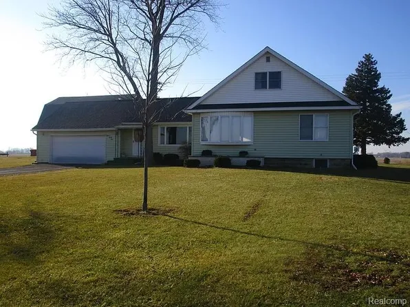 1829 N Ringle Rd, Fairgrove, MI 48733