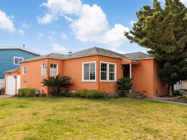 877 Law St, San Diego, CA 92109