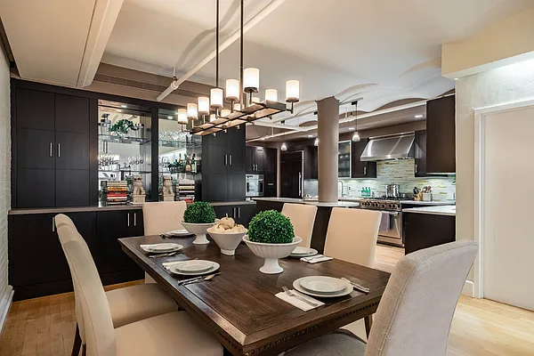 Sold by Industrie Residential | media 1