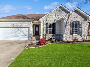 486 Berry Cir, Springfield, TN 37172