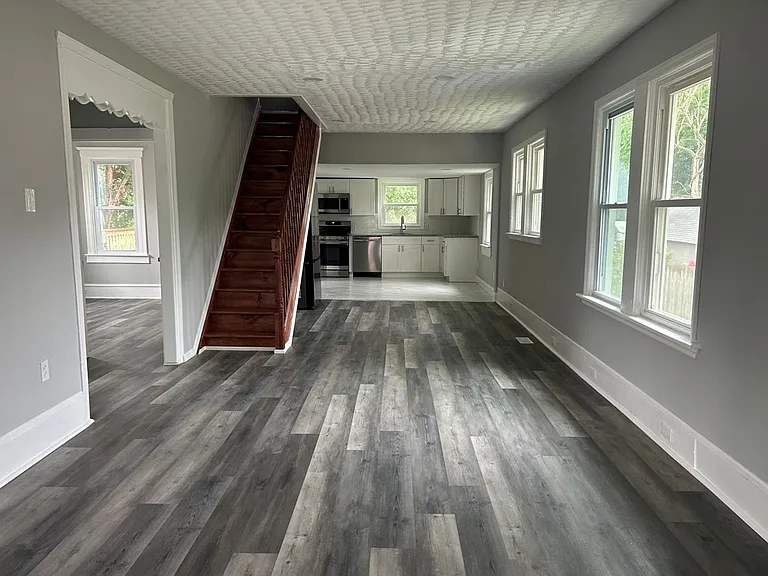 148 Charles Ave — Photo 1