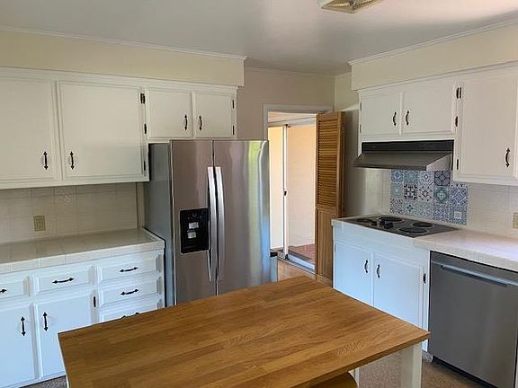3rd image of 1517 Palm Ave