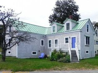 46 Pleasant St, Lubec, ME 04652