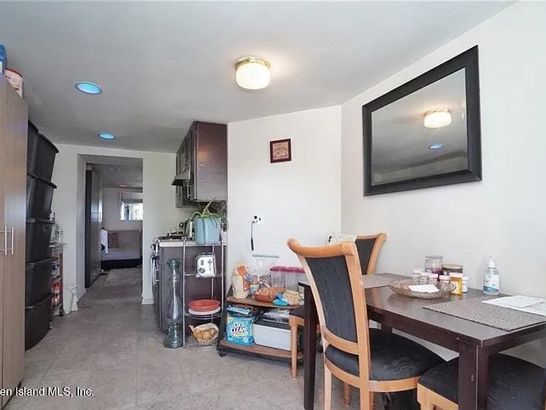 318 Harold St #3 — Photo 1