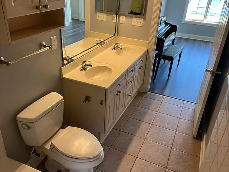 4847 Luster Leaf Cir #103 — Photo 9
