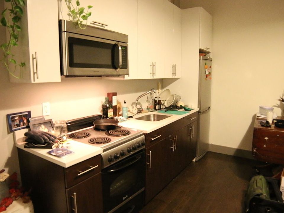 1st image of 962 Myrtle Ave #2A