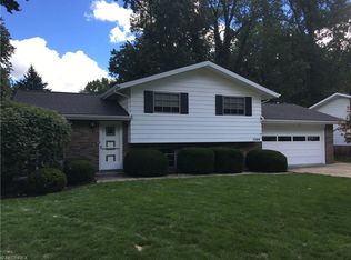5309 Hampton Dr, North Olmsted, OH