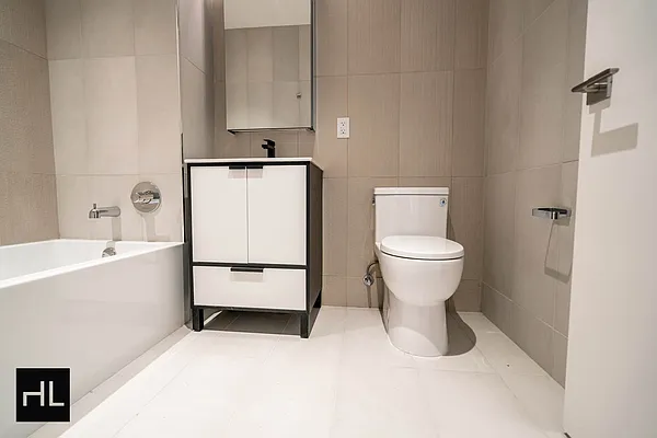 Rented by Highline Residential | media 37