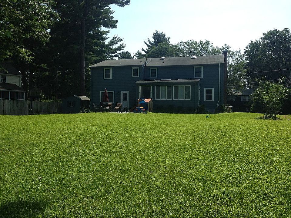 2nd image of 183 Elmwood Rd