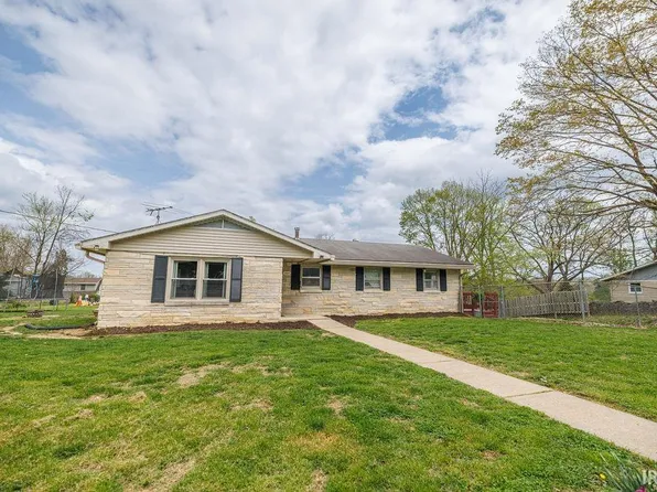 804 W Oak St, Ellettsville, IN 47429