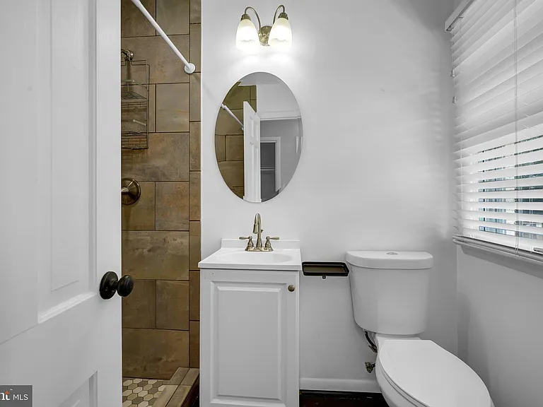 13019 Canova Dr — Photo 21