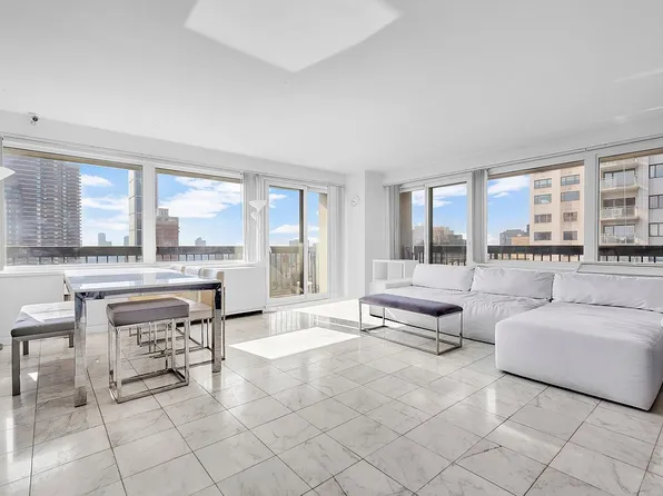 300 E 59th St APT 2601, New York, NY 10022