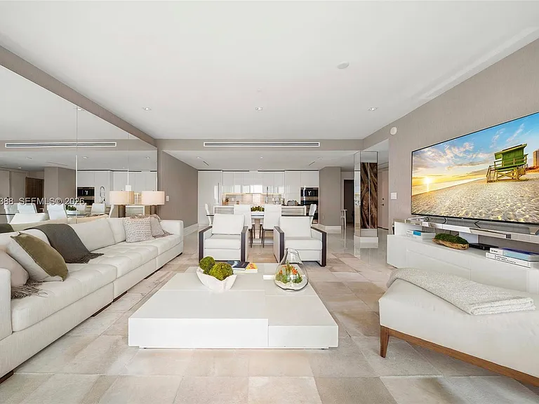 102 24th St #Penthouse 1718 — Photo 13