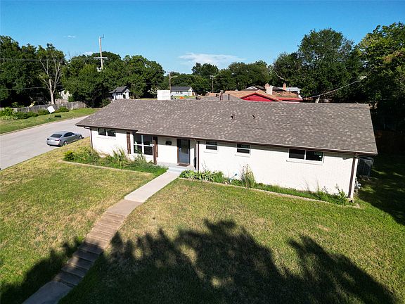 3rd image of 5801 Wedgworth Rd
