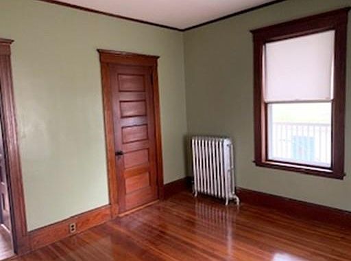 4th image of 295 Thacher St #1
