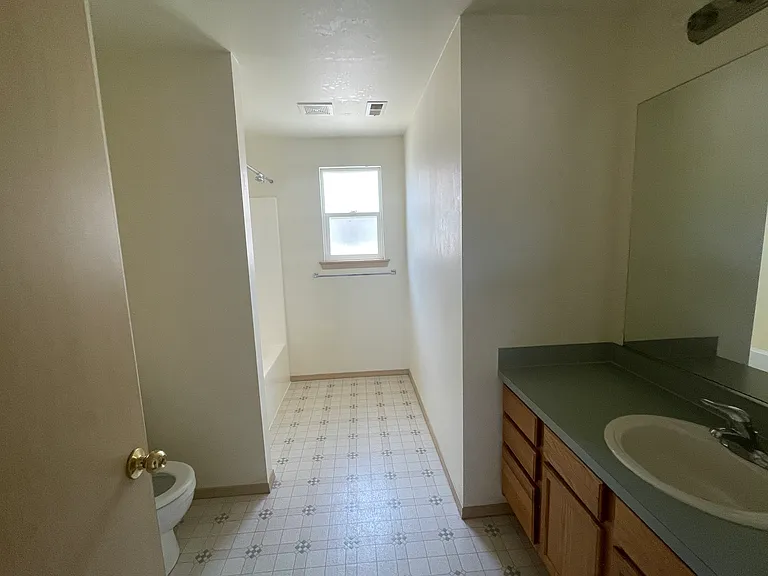 3008 Arbor St — Photo 8