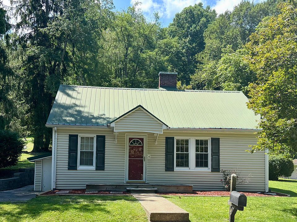 1st image of 1019 Virginia Ave NE