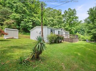 59 Meadow Mist Ln, Charleston, WV 25312
