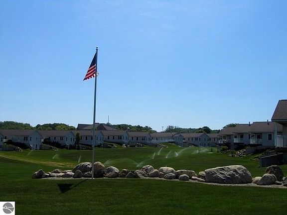 2nd image of 2026 Landview Dr #17