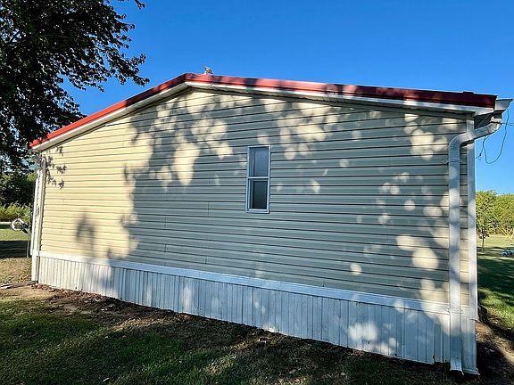 3rd image of 8605 Cartwright Rd