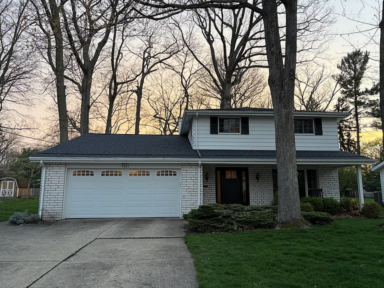 4660 W Point Dr — Photo 1