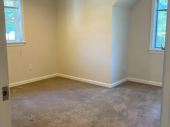 1111 Roosevelt Trl #H2, Windham, ME 04062