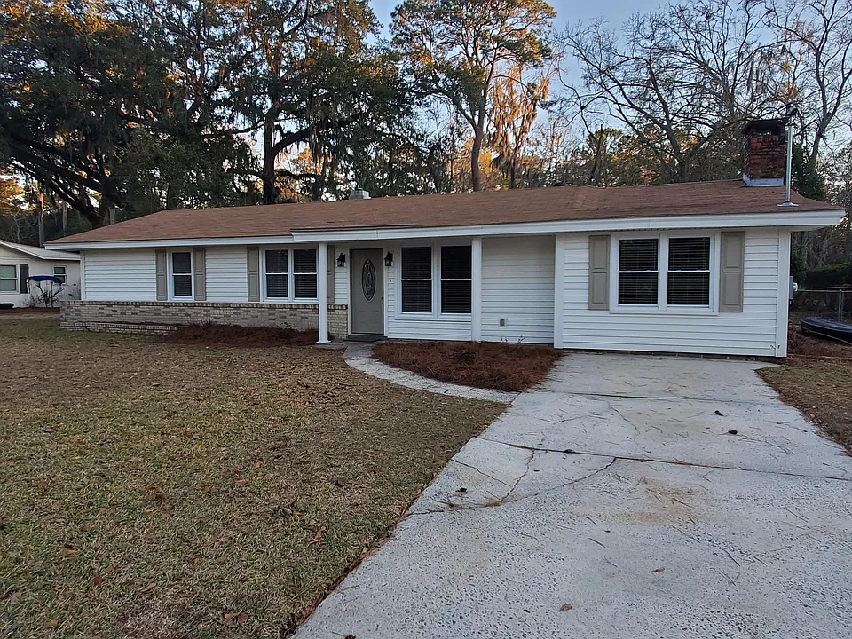 22 Cardinal Rd