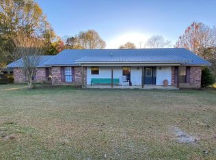 2136 Mallalieu Dr SE, Ruth, MS 39662