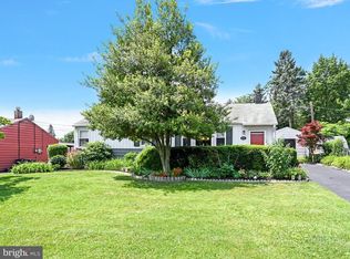 81 Arnold Rd, Enola, PA 17025