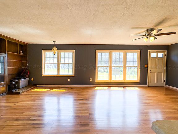 5th image of 922 20th St SW