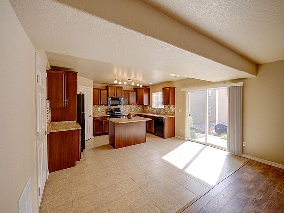 4th image of 2324 Shady Aspen Dr