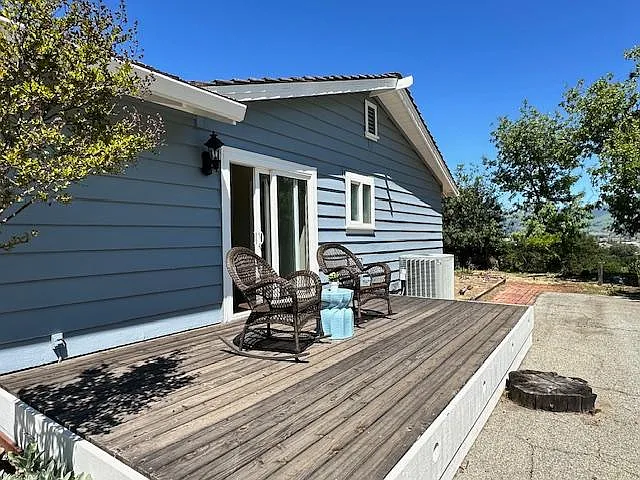 John Telfer Dr — Photo 3