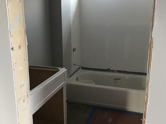 4th image of 422 N C St