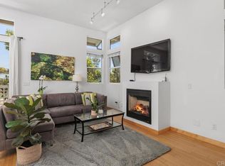 1218 N Coast Highway 101, Encinitas, CA 92024