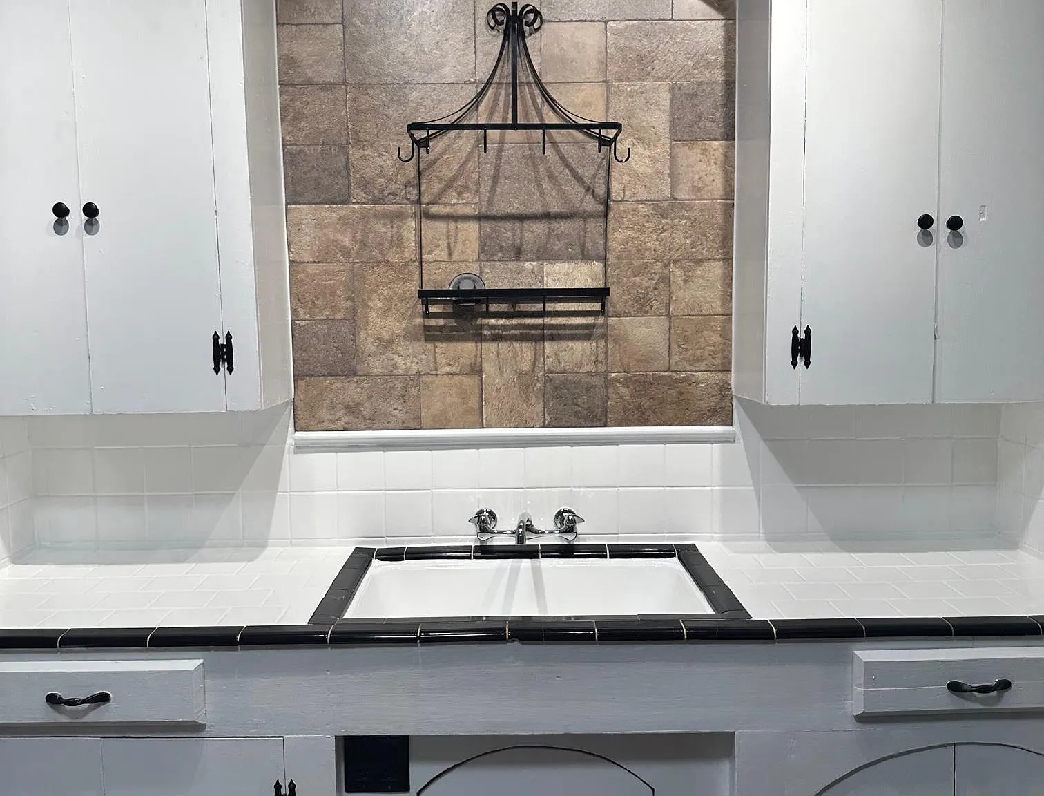 2 bed, 980 sqft, $1,300 — Photo 4