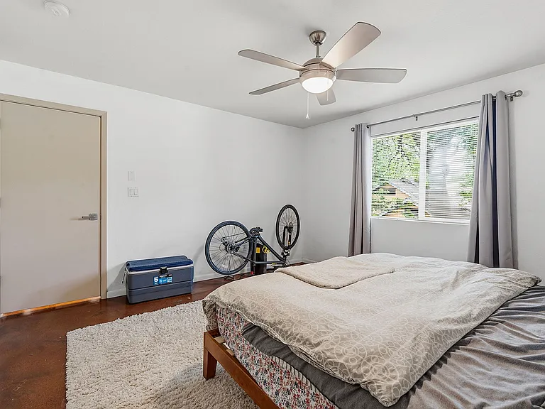 41 Waller St #209 — Photo 16