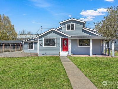 10825 Valley Avenue E, Puyallup, WA, 98372