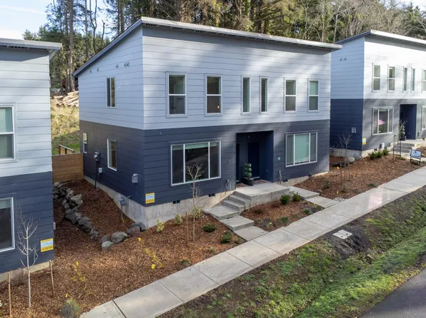 510 SE Shell Ave, Depoe Bay, OR 97341