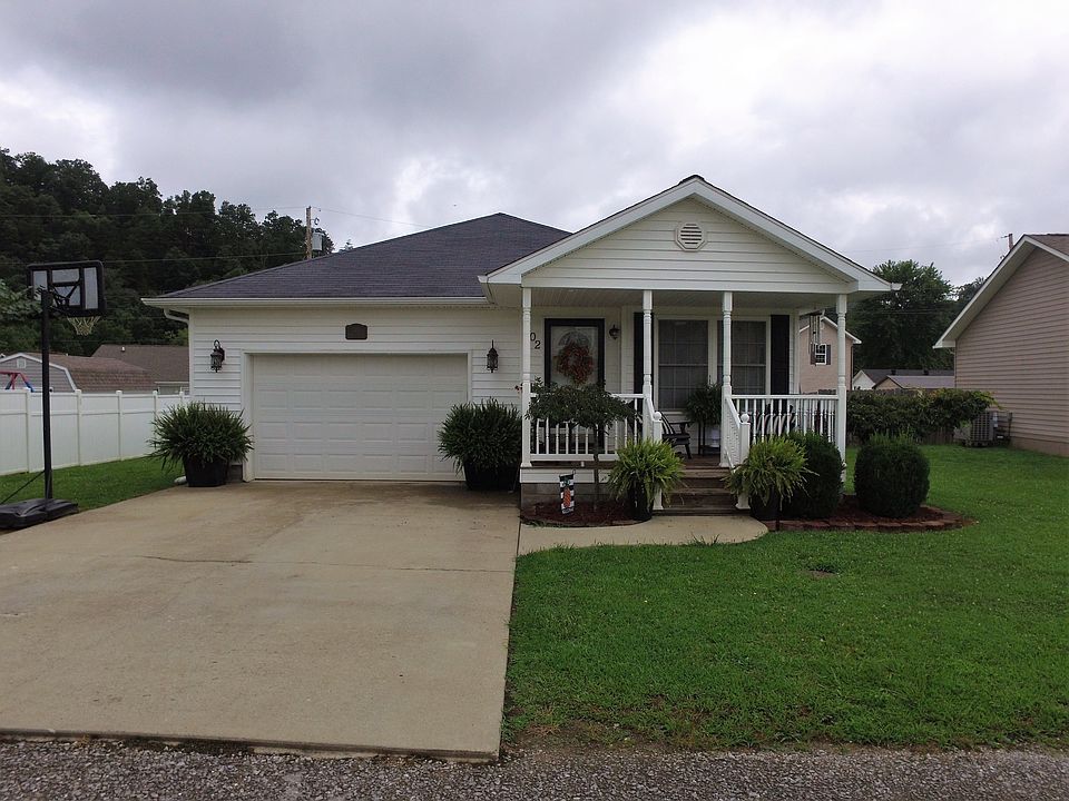 1st image of 202 Arrowhead Dr