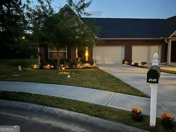2147 Red Oak Cir, Union City, GA 30291